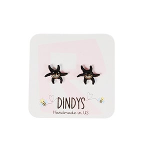 screech doors blox stud earrings, gamer gifts for her, gamer girl, gifts for gamers, screech stud earrings, blox gifts, gamer earrings