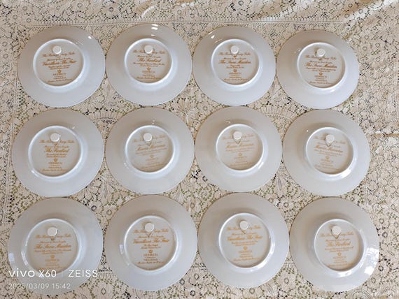 A Set of 12 Russian Fairy Tales Collectors Plates Heinrich