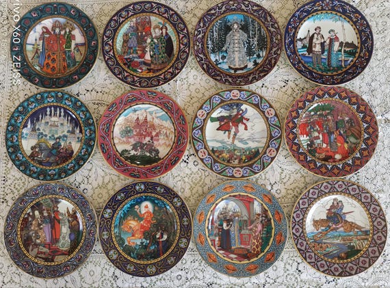A Set of 12 Russian Fairy Tales Collectors Plates Heinrich