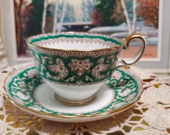 CROWN staffordshire 陶器　England Vintage Crown Staffordshire Teacup and Saucer: Ellesmere Floral