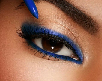 vegan blue eyeliner pen makeup smudge proof, waterproof, daily makeup, gift idea for women, gift for girlfriend
