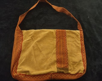 Hippy shoulder bag