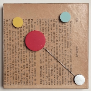 Collage, sculpture, création artistique unique. Hauteur 11,5 cm ( 4,5 pouces )