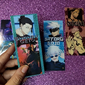 Set di 4 Segnalibri Plastificati Per Libri e Manga tema Jujutsu Kaisen con Gojo, Geto, Sukuna e Nanami