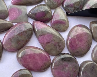 Rubino rosa naturale in cabochon di feldspato – Pietra preziosa sciolta lucidata per la creazione di gioielli e la guarigione