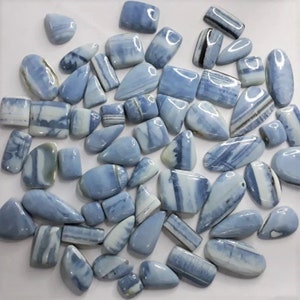 Lote de quilogramas de cabochão de opala azul, lote polido para fabricação de joias, preço baixo, lote de atacado, formato oval de pera e fantasia.