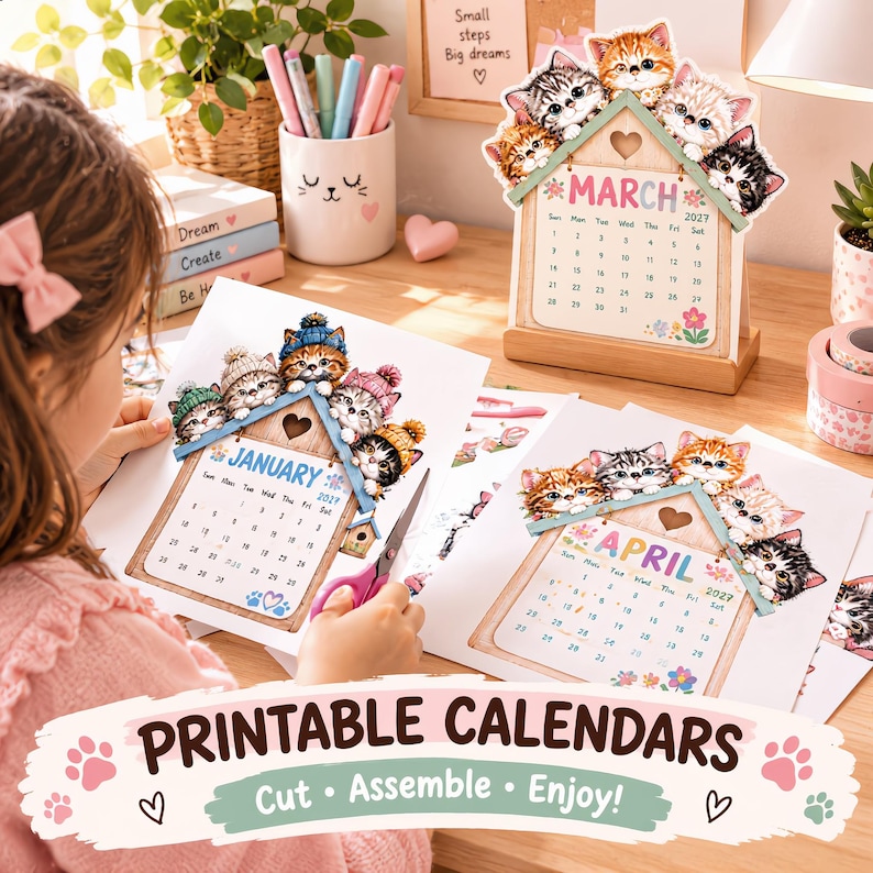 Puede incluir: Un conjunto de calendarios imprimibles de 2027 con ilustraciones de gatitos en marcos con forma de casa para enero, marzo y abril. Los calendarios incluyen nombres de meses, fechas y detalles florales coloridos. Unas tijeras cortan una p&aacute;gina.