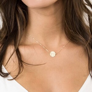 Minimalist gold round pendant necklace