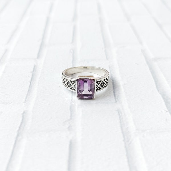 Bague en argent massif 925 silver ring Cadeaux pour lui cadeaux pour maman amethyst ring gift for him/her Bague améthyste healing crystal