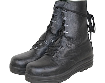 Swiss Army M90 Combat Boots