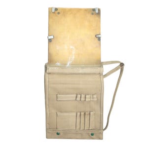 Musette porte carte militaire