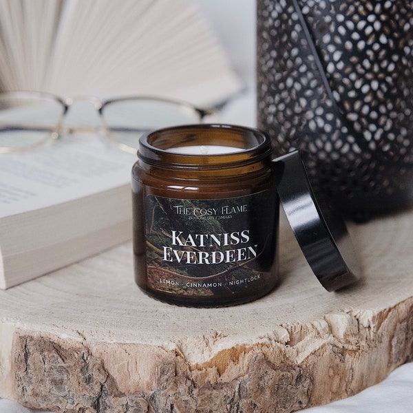 Katniss Everdeen - Bookish Candle | Lemon and Cinnamon | Book Merch | Gift for Reader | The Hunger Games | Catching Fire | Mockingjay