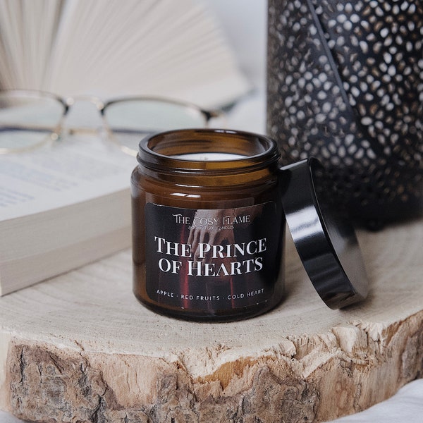 The Prince of Hearts – Bookish Candle | Apple and Red Fruits | Book Merch | Gift for Reader | Once Upon Broken Heart | Caraval | Legendary