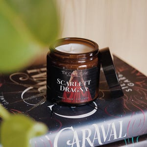 Scarlett Dragna – Bookish Candle | Book Merch | Book Lover Gift | Inspired by Books| Caraval | Legendary | Finale | Fantasy | Peach & Pear