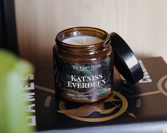 Katniss Everdeen - Bookish Candle | Book Merch | Gift for Reader | The Hunger Games | Catching Fire | Mockingjay | Lemon & Cinnamon