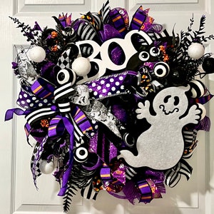 Halloween wreath, Boo wreath, ghost wreath, Purple, Black, White