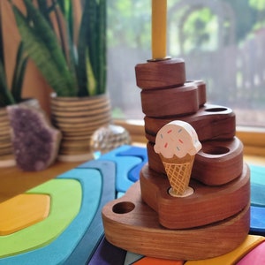 Vanille Eis Waffel - Waldorf Geburtstag Ring Ornamente für Geburtstage und Feiertage