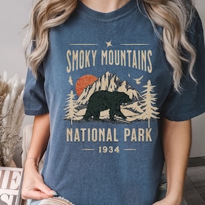 Smoky Mountains National Park Tennessee Shirt, Smokey Mountains Tee, Bear Shirt, Comfort Colors Graphic shirt, Smoky Mountains Gift Souvenir