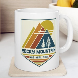 Rocky Mountains Mug, Colorado Mug, Rocky Mountains Souvenir Gift, Mountain Mug, Travel Gift Retro Mug Rocky Mountains, Retro Ski Mug Gift