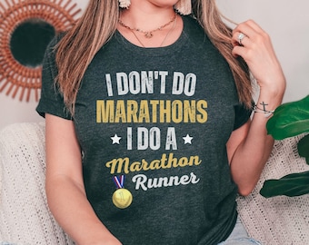 Camisa de maratón, camiseta de novia de maratón, camiseta de esposa de maratón, camisa divertida, regalo para el jugador de maratón, camisa de novio