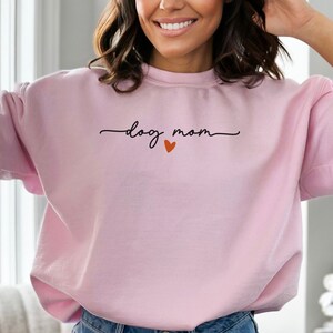 Hond moeder Sweatshirt, hond Mama cadeau, Crazy Dog Lady Sweatshirt, Love Dog Rescue moeder cadeau Crewneck, ik hou van honden hart cadeau,