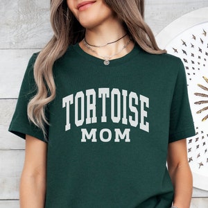 Tortoise Mom Shirt, Tortoise Lover Gift, Animal Mama Tee, New Pet Present for Tortoise Farm Mom Gift, Life Is Better With Turtles Lover Gift