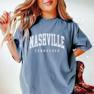 Nashville Shirt, Comfort Colors Nashville Tennessee Shirt, Nashville Gift Souvenir, Bachelorette Girl&#39;s Trip Tees Unisex Music City Present