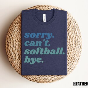 Softbal speler shirt, liefde softbal shirt, softbal moeder shirt liefde softbal, zachte bal meisje shirt, softbal cadeau, cadeau softbal teamspeler