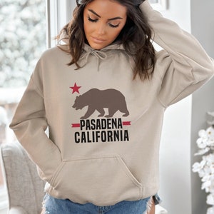 Pasadena California Sweatshirt, Pasadena Cali Hoodie, Matching Group Travel Gift, Bear Sweatshirt Cali Souvenir, Gift for Vacation