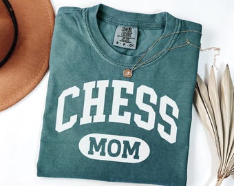 Chemise de maman d'échecs, t-shirt de joueur d'échecs de couleurs confortables, cadeau de maman de jeu de stratégie, maman de champion d'échecs