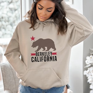 Berkeley California Sweatshirt, Berkeley Cali Hoodie, Matching Group Travel Gift, Bear Sweatshirt Cali Souvenir, Gift for Vacation