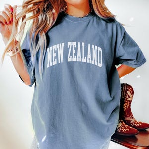 New Zealand Shirt, Comfort Colors New Zealand Aukland Shirt, New Zealand gift, Women&#39;s Soccer Sports TShirt, Group Shirts Travel Gift