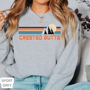 Crested Butte Sweatshirt, Ski Sweatshirt, Mountain Design Shirt, Travel Sweat Shirt, Retro Design, Gift for Travel, Colorado Sweatshirt