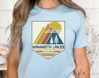 マンモス レイクス シャツ カリフォルニア シャツ、マンモス レイクス お土産ギフト、旅行ギフト、お揃いの家族、レトロ スキー カリフォルニア、グラフィック トラベル T シャツ、
