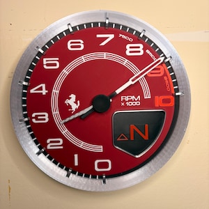 Reloj de pared inspirado en el velocímetro del Ferrari 458: regalo para hombres y mujeres