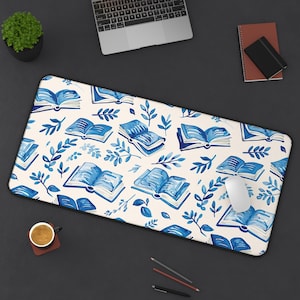 Buchliebhaber träumen Schreibtisch Matte, Schreibtisch Dekor, Bücherwurm Maus Pad, Büro Accessoires für Leser, Bookish DeskMat, Bücherwurm Geschenke, Geschenk für sie