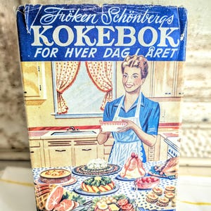 Vintage Norwegian Cookbook   I    First Edition 1946      I   Written in Norwegian!