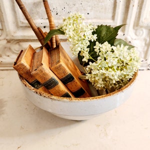 10 Inch Antique Salt Glazed Stoneware Bowl     I    Crock Bowl   I   Yellow Ware Farmhouse Decor  I   EXCELLENT