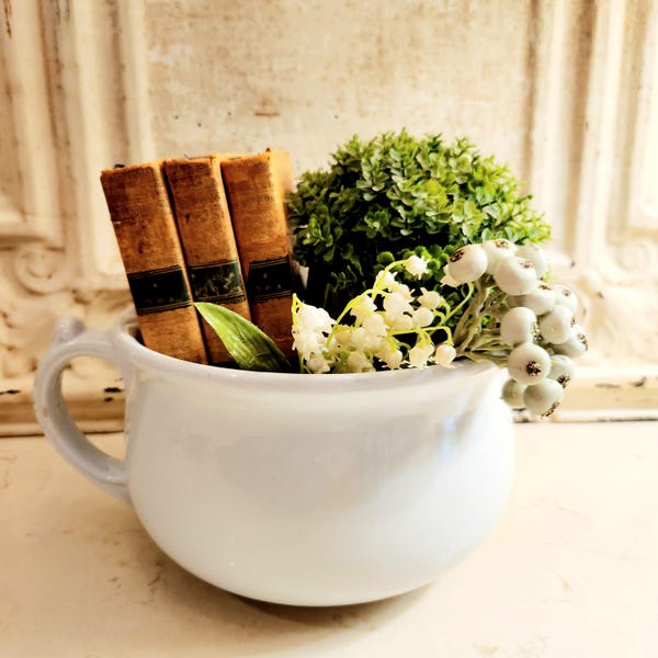 English Chamber Pot - Etsy