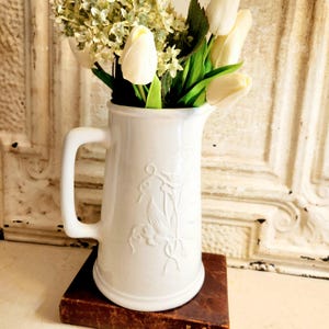 Ironstone Pitcher (9 inches tall)   I    Stained and Crazed   I  William Adams & Sons English Ironstone    I   Farmhouse Decor  I  Daffodils