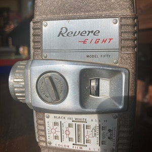Revere Eight Model 50 8mm Movie Camera Vintage 1940s Beautiful Camera! - 8mm - Film - Old Camera - Camera Decor - Camera Gift - Film Camera