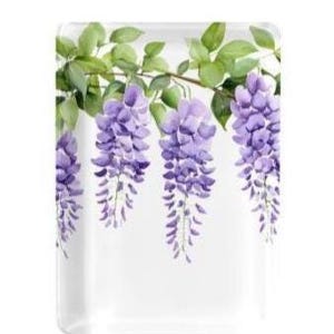 Pode incluir: Bandeja decorativa retangular branca com um design em aquarela de flores de glic&iacute;nia roxas e folhas verdes. A glic&iacute;nia pende de um galho marrom, criando um padr&atilde;o floral. A bandeja tem um acabamento brilhante.
