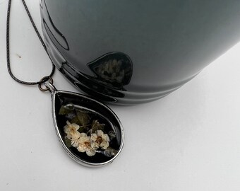 White Flower with dark background