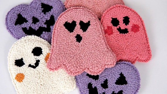 Punch Needle Halloween Coaster: Spooky Ghost Mug Rug