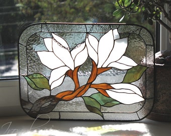 Panel de ventana de vidrio con forma de flor de magnolia, colgante para ventana de vidrio, decoración para el hogar con atrapasol de vidrio teñido.