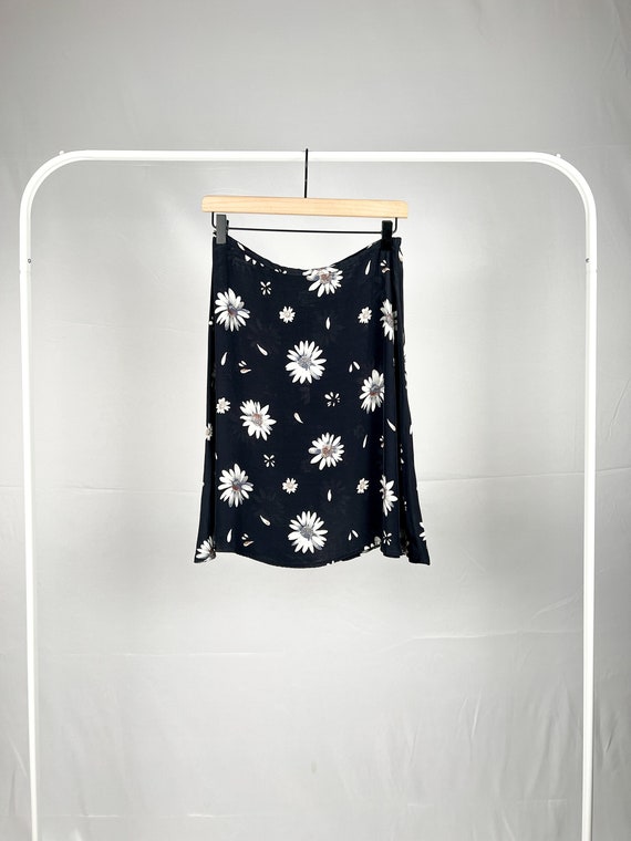 Flirty Floral Skirt - image 1