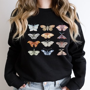 Cottagecore Moth Sweatshirt, Moth Sweatshirt, Forestcore sweatshirt, Entomology Moth Sweatshirt, Oversized Sweatshirt, Goblincore clothing,