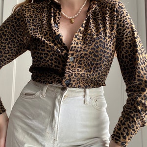 Vintage leopard print blouse, animal print blouse, leopard blouse, 80s top, 80s leopard top, leopard long sleeve M, viscose blouse