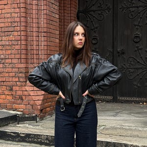 Vintage leather jacket, 70s black leather jacket, crop leather jacket, true vintage jacket, big shoulders leather jacket, real leather jacke