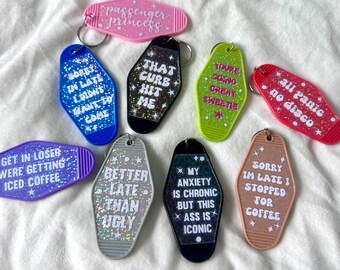 Holografische Motel sleutelhangers | Retro | Sleutelhanger | Motel| Grappig | Cadeaus voor haar | Unieke geschenken | Vintage sleutelhanger | Leuke sleutelhanger | Kleurrijk